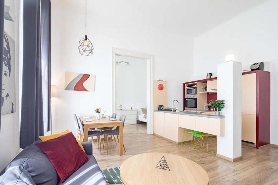 Cityscape Budget Riverside Apartment